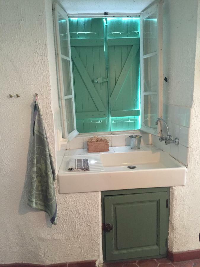 Miraval-Cabardes Les Volets Verts מראה חיצוני תמונה